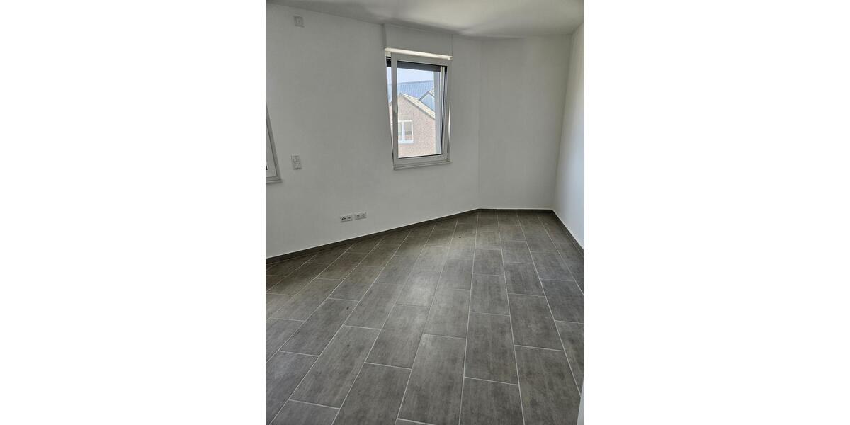 Etagenwohnung Dormagen Hackenbroich - 3 Zimmer, 74 m&sup2;, 1.140&euro; | Angebot:25430670