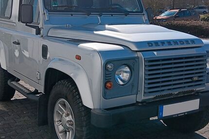 Land Rover Defender 62.500 km 59.990 &euro; Schwalmtal 41366