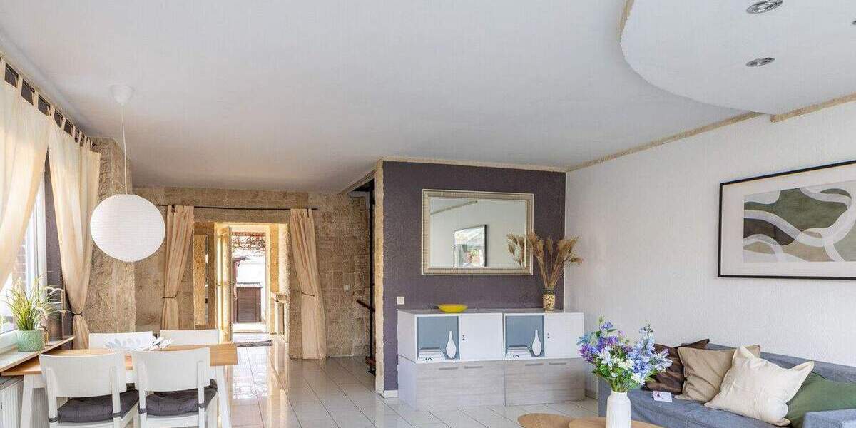 Reihenendhaus Neuss Grefrath - 5 Zimmer, 117 m&sup2;, 429.000&euro; | Angebot:25736311