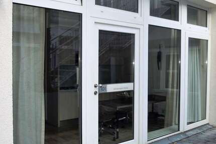 Zimmer Düsseldorf Stadtmitte - 1 Zimmer, 1.300&euro; | Angebot:23907314