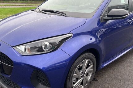 Mazda 2 Hybrid 3.082 km 22.661 &euro; Neuss 41464