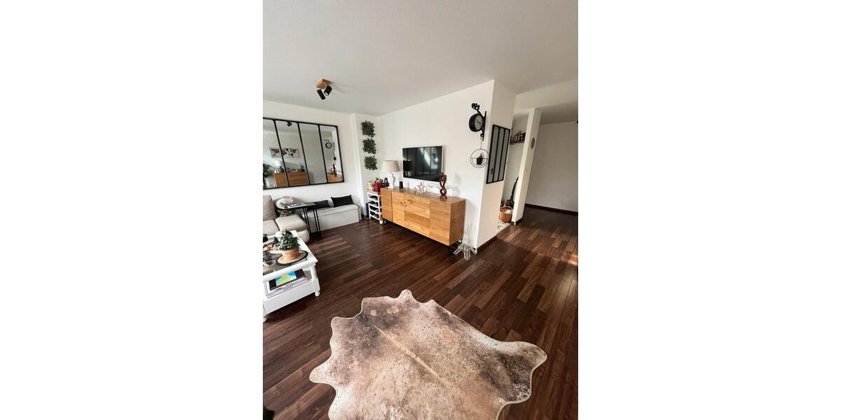 Etagenwohnung Düsseldorf Stadtbezirk 5 - 3 Zimmer, 91 m&sup2;, 1.450&euro; | Angebot:26329347