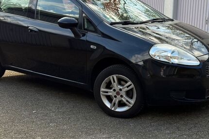 Fiat Punto 246.956 km 1.250 &euro; Düsseldorf 40595