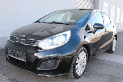 Kia Rio 152.600 km 2.750 &euro; Mönchengladbach 41066