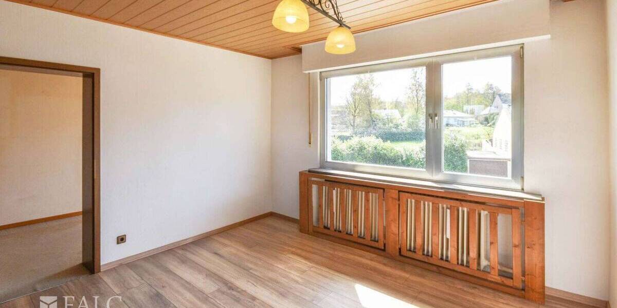 Mehrfamilienhaus, Wohnhaus Viersen Süchteln - 7 Zimmer, 180 m&sup2;, 355.000&euro; | Angebot:26190500