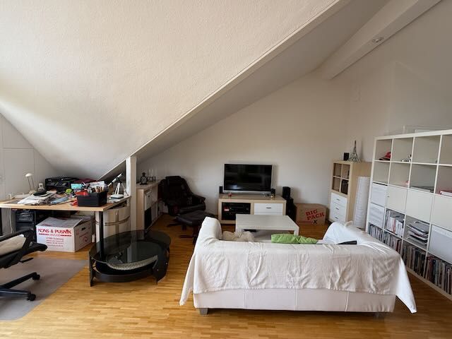 Provisionsfrei* Lage, Lage, Lage: möblierte 2-Z.-Wohnung mit Loggia & Weitblick in Meerbusch - 2- Meerbusch Lank-Latum | Angebot:27287410