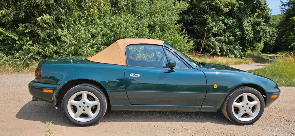 Mazda MX-5 125.900 km 8.900 &euro; Dormagen 41539