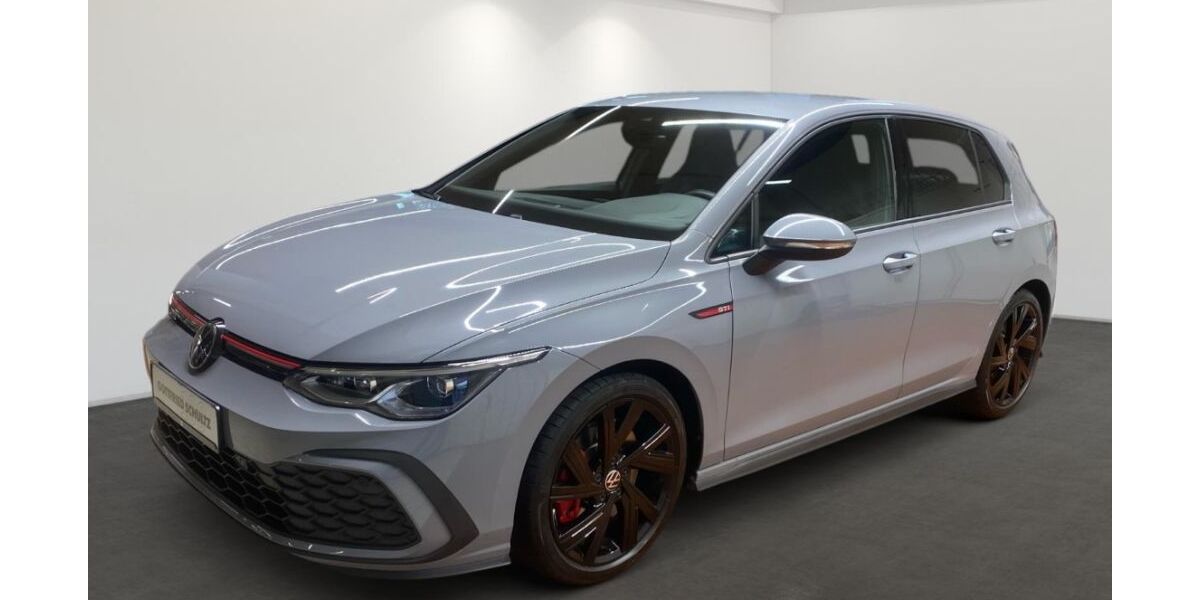 VW Golf 17.727 km 28.790 &euro; Düsseldorf 40233