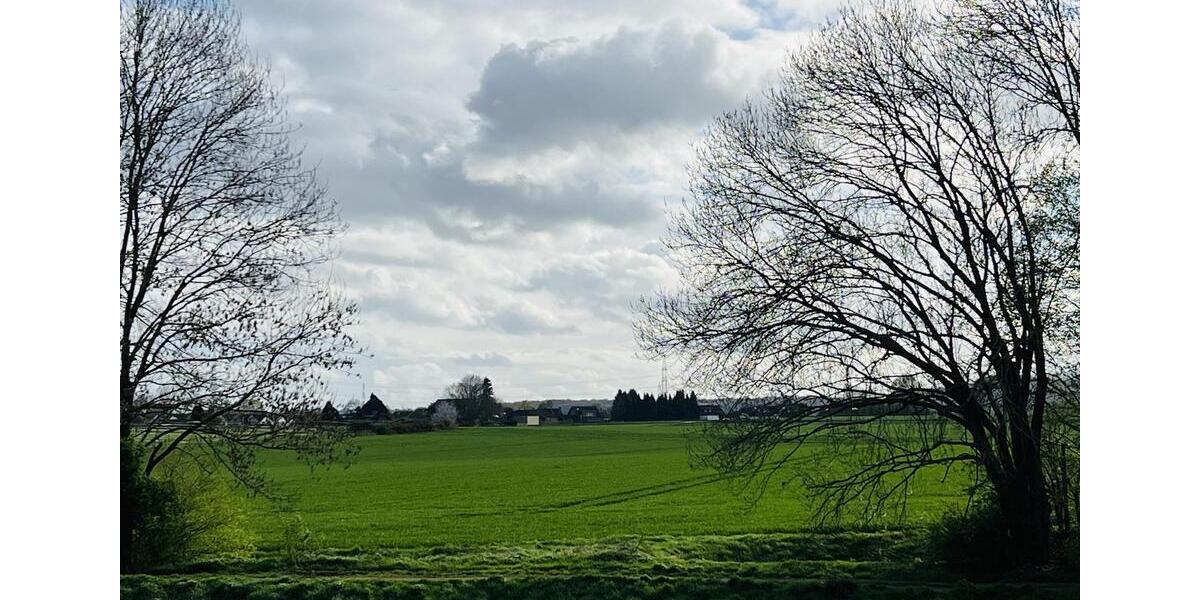 Etagenwohnung Pulheim - 4 Zimmer, 140 m&sup2;, 1.600&euro; | Angebot:26041764