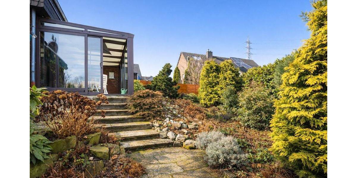 Doppelhaushälfte Krefeld / Dießem/Lehmheide Dießem/Lehmheide - 4 Zimmer, 134 m&sup2;, 398.000&euro; | Angebot:25970756