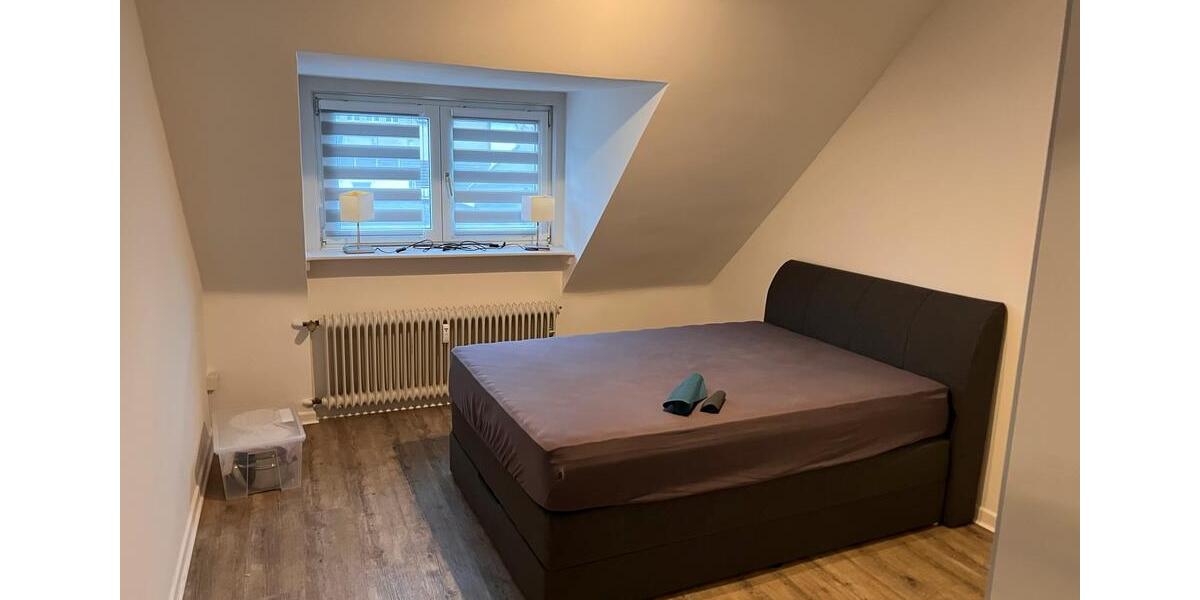 Etagenwohnung Krefeld - 2.5 Zimmer, 63 m&sup2;, 845&euro; | Angebot:25947707