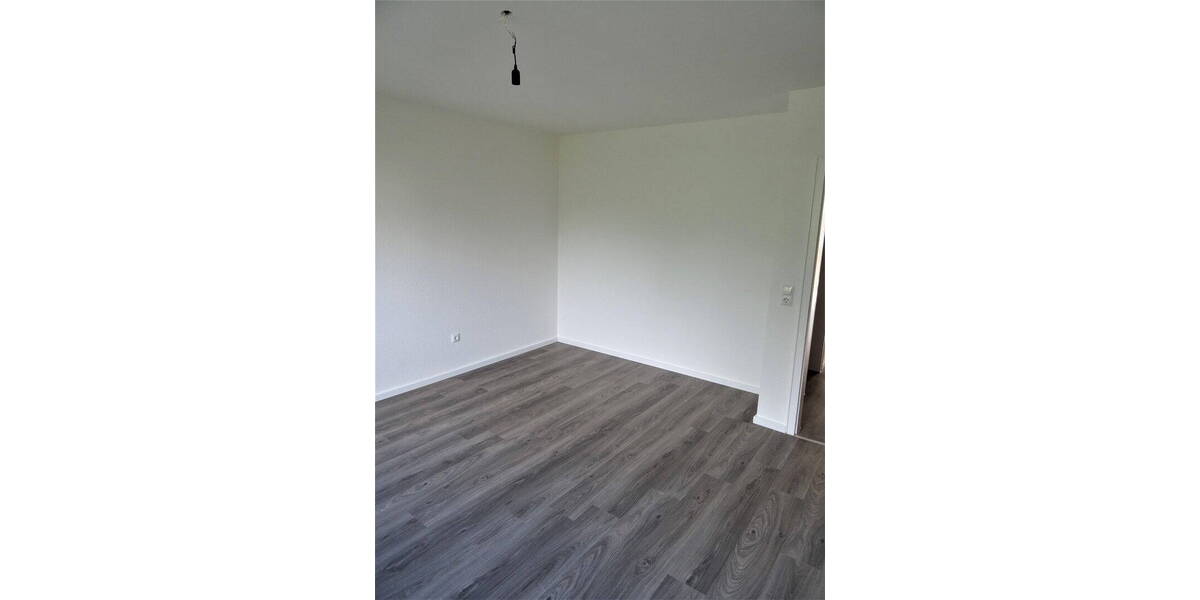 Etagenwohnung Leverkusen Wiesdorf - 2 Zimmer, 66 m&sup2;, 785&euro; | Angebot:26197814