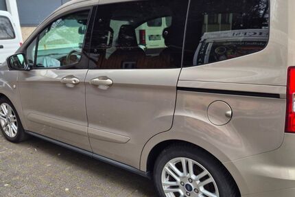 Ford Courier 75.300 km 10.950 &euro; Bergheim 50127