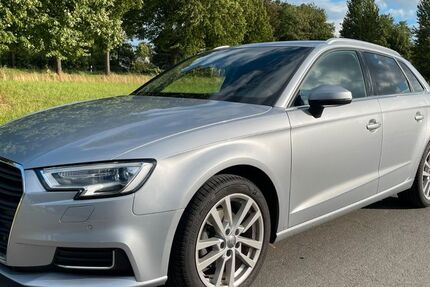 Audi A3 42.000 km 17.990 &euro; Düsseldorf 40489