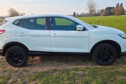 Nissan Qashqai 195.000 km 5.399 &euro; Leverkusen 51379
