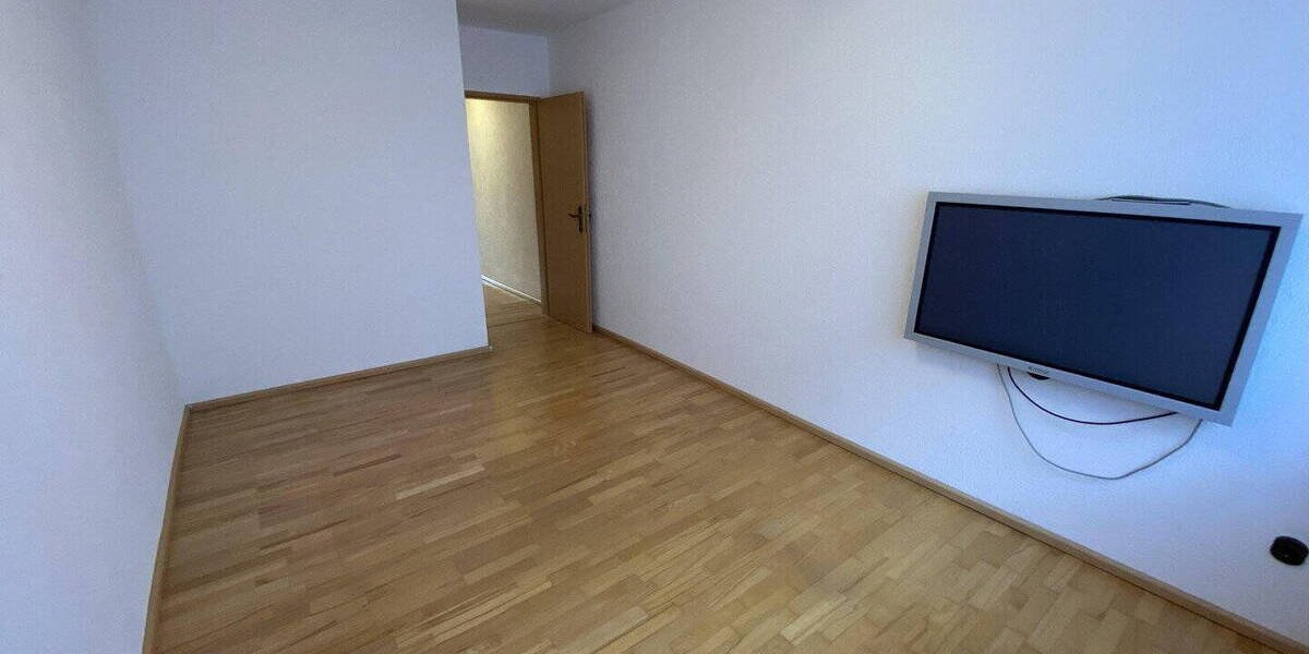 Etagenwohnung Düsseldorf Wersten - 3 Zimmer, 87 m&sup2;, 325.000&euro; | Angebot:26131810