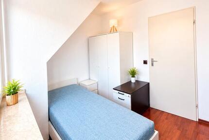 Wohnung Düsseldorf Stadtbezirk 8 - 1 Zimmer, 15 m&sup2;, 400&euro; | Angebot:27606141