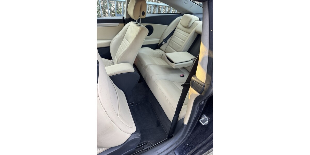 Renault coupe 154.000 km 4.200 &euro; Willich 47877