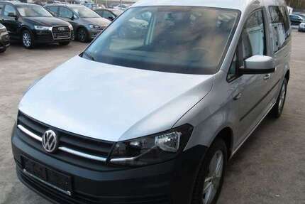 VW Caddy 90.800 km 13.800 &euro; Leverkusen 51371