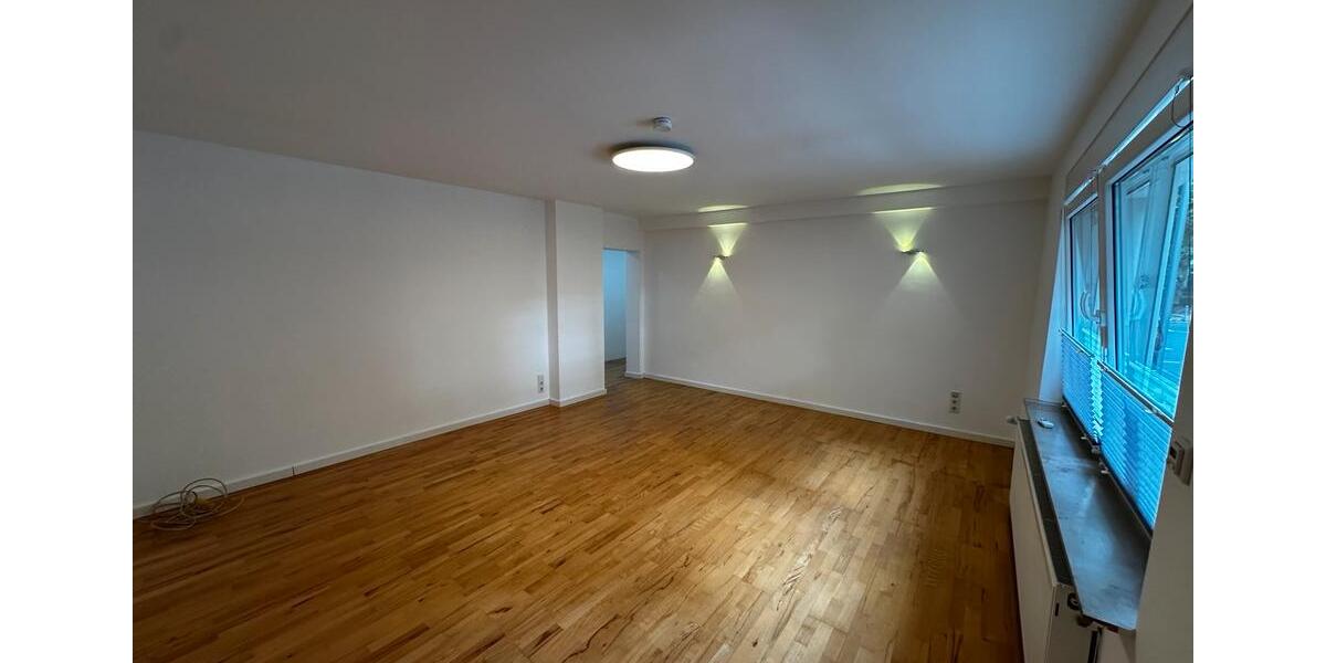 Erdgeschoßwohnung Krefeld - 3 Zimmer, 77 m&sup2;, 1.031&euro; | Angebot:26045505