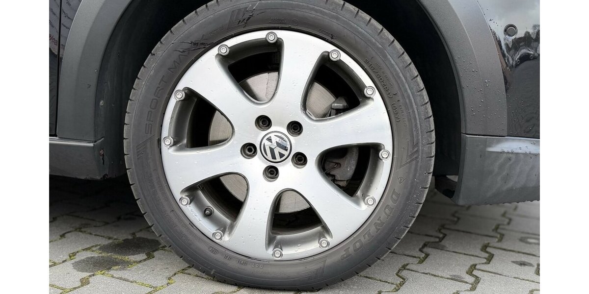 VW Touran Cross / 2,0 TDI / 170 PS / PANO / 7 Sitze 185.000 km 12.790 &euro; Mönchengladbach 41066