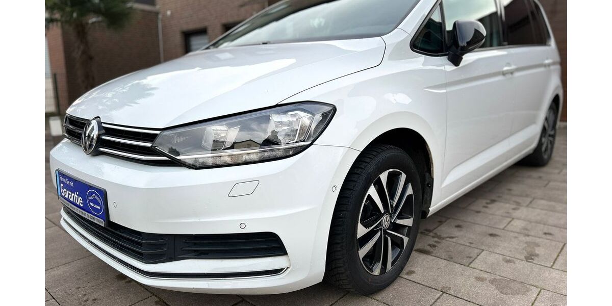VW Touran 151.000 km 16.200 &euro; Mönchengladbach - Odenkirchen 41199