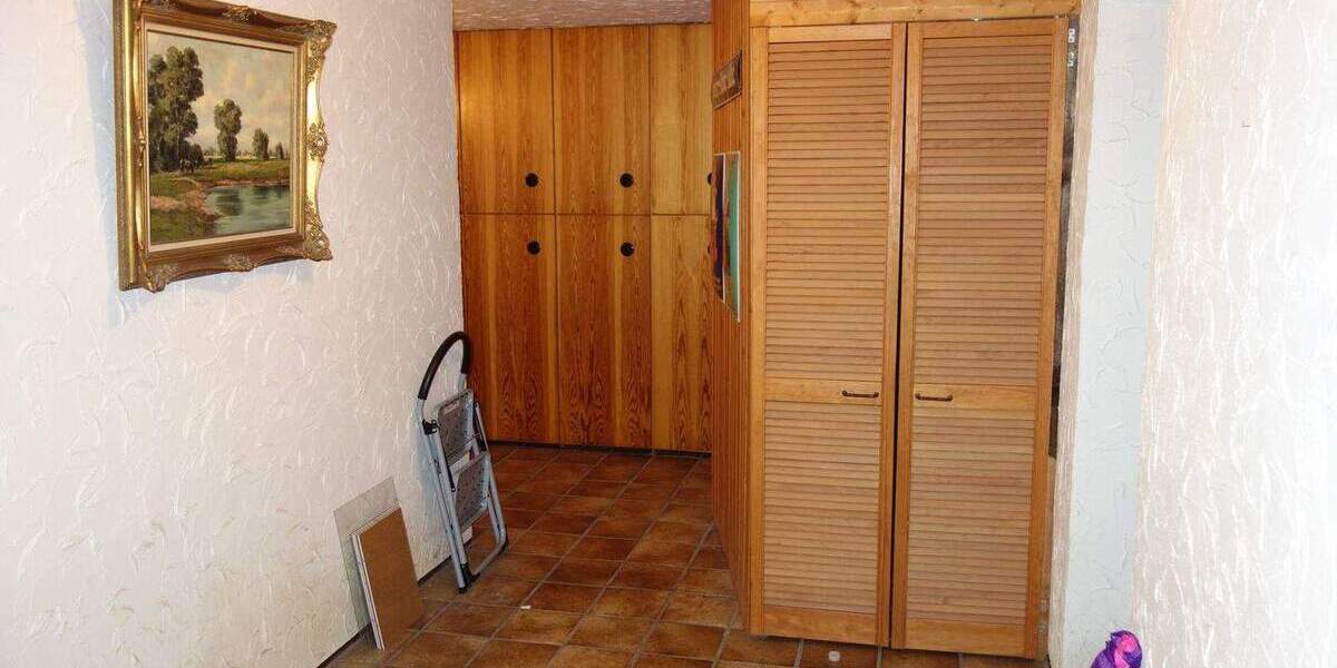 Einfamilienhaus Düsseldorf Hassels - 4 Zimmer, 128 m&sup2;, 600.000&euro; | Angebot:25665200