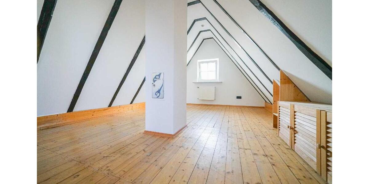 Einfamilienhaus Ratingen Tiefenbroich - 5 Zimmer, 220 m&sup2;, 2.500&euro; | Angebot:24815445