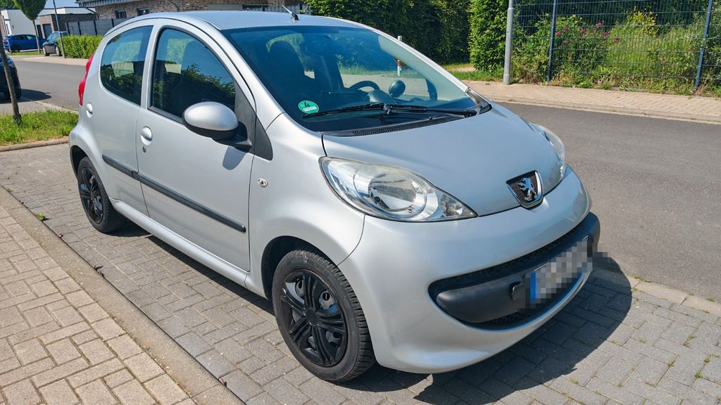Peugeot 107 109.800 km 2.800 &euro; Hückelhoven 41836