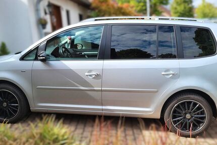 VW Touran 106.000 km 8.000 &euro; Bedburg 50181