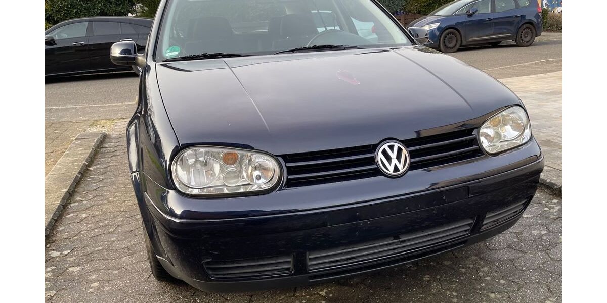 VW Golf 96.656 km 2.390 &euro; Krefeld 47809