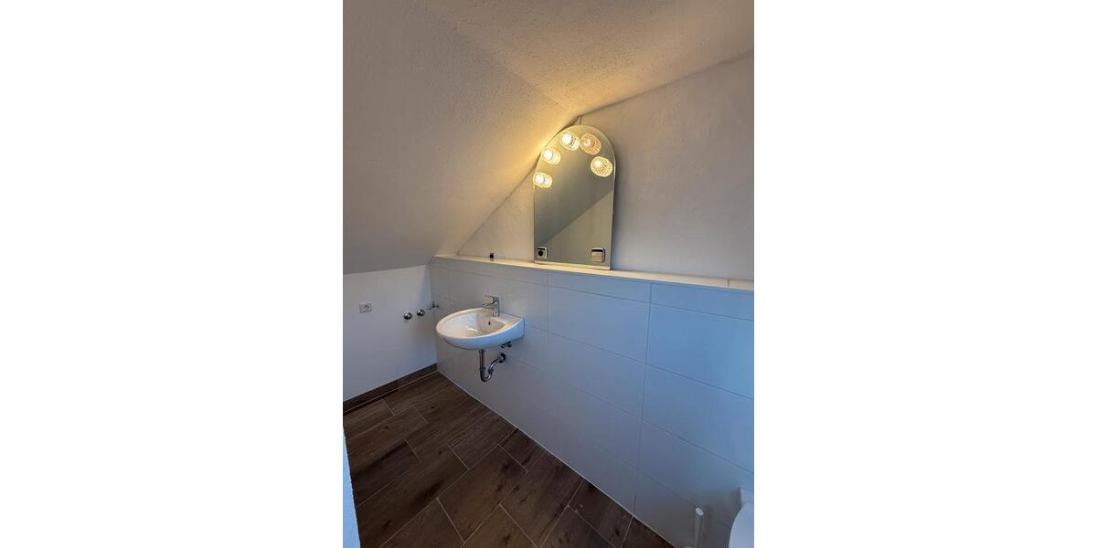 Maisonettenwohnung Düsseldorf Stadtbezirk 9 - 3 Zimmer, 58 m&sup2;, 1.800&euro; | Angebot:26048876