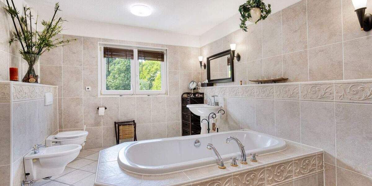 Einfamilienhaus Meerbusch Büderich - 6 Zimmer, 274 m&sup2;, 2.350.000&euro; | Angebot:25687681