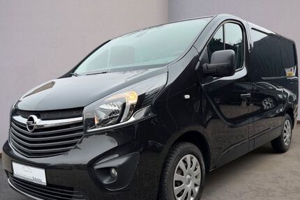 Opel Vivaro 109.000 km 10.990 &euro; Linnich 52441
