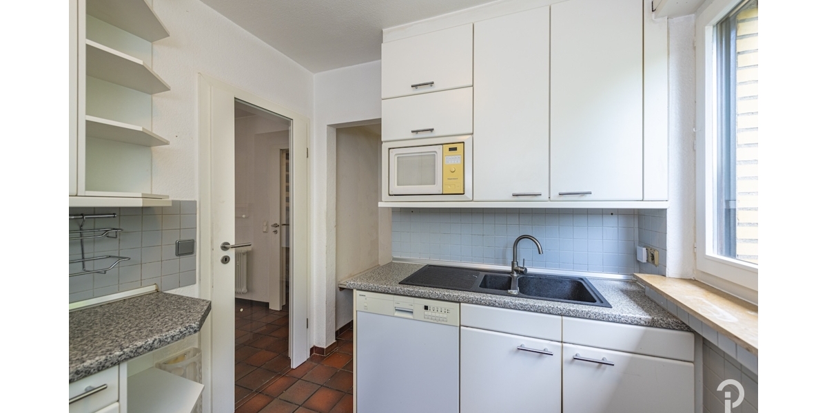 Reihenmittelhaus mit viel Potential für Pärchen und junge Familien, 2 Schlafzimmer + Dachstudio - Reihenmittelhaus Kaarst / Büttgen Büttgen | Angebot:27285727