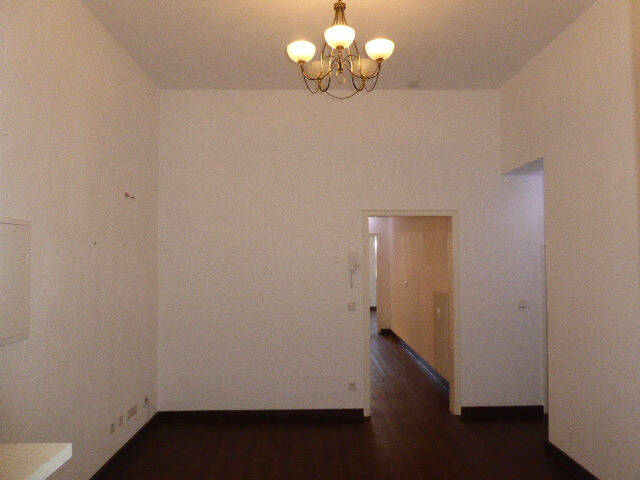 Gewerbeobjekt Düsseldorf Rath - 8 Zimmer, 156 m&sup2;, 350.000&euro; | Angebot:25665195