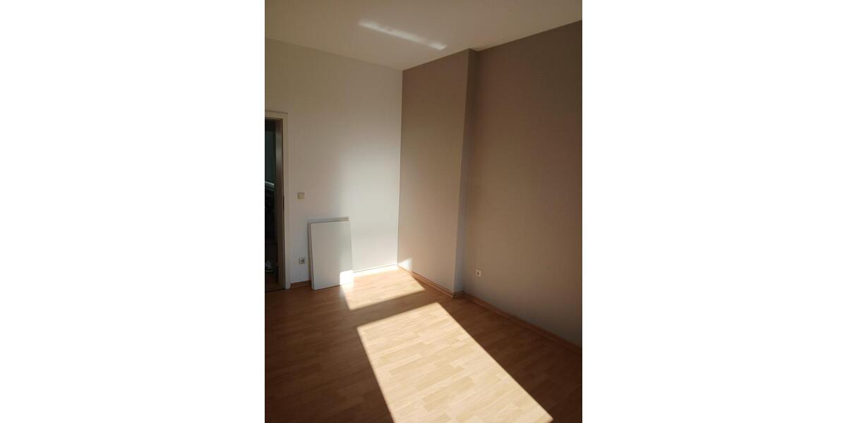 Etagenwohnung Düsseldorf Stadtbezirk 3 - 1 Zimmer, 89 m&sup2;, 700&euro; | Angebot:25538388