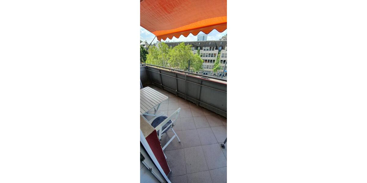 Etagenwohnung Düsseldorf Pempelfort - 3 Zimmer, 85 m&sup2;, 399.000&euro; | Angebot:26929870