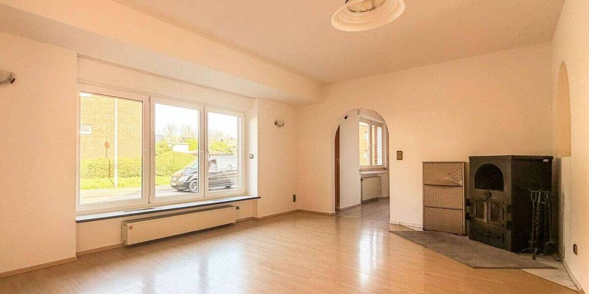 Einfamilienhaus Frechen Grefrath - 9 Zimmer, 240 m&sup2;, 799.000&euro; | Angebot:26016953