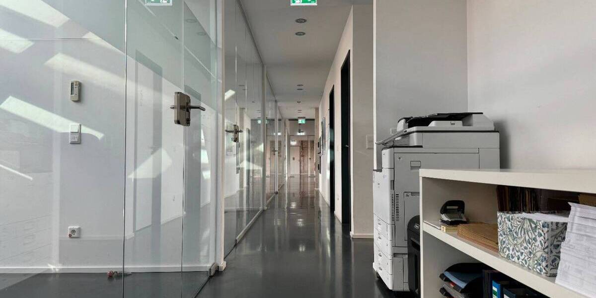 Gewerbeobjekt Düsseldorf Hafen - 12.000&euro; | Angebot:25755833