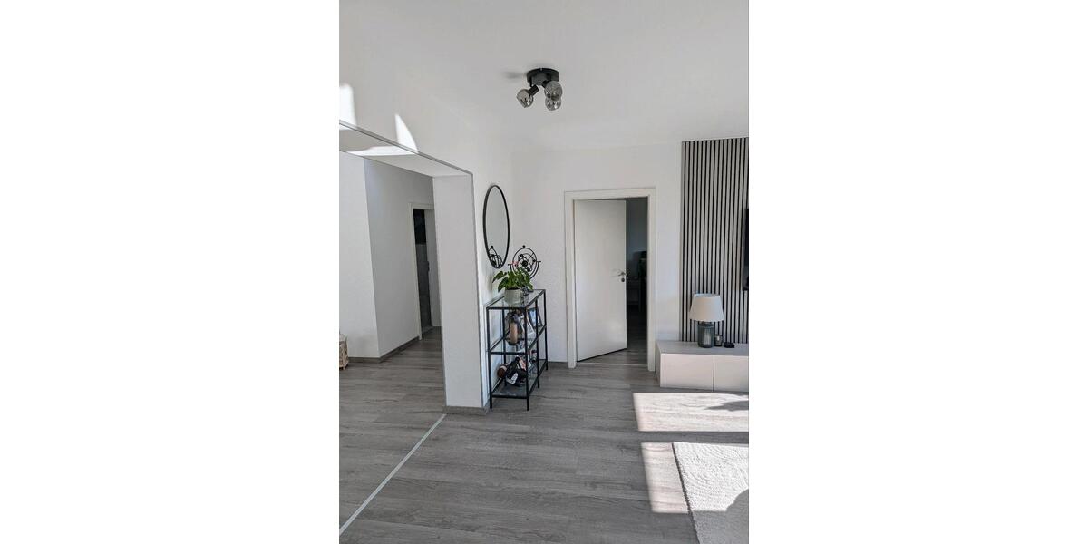 Etagenwohnung Krefeld Fischeln - 2 Zimmer, 83 m&sup2;, 319.000&euro; | Angebot:25757599