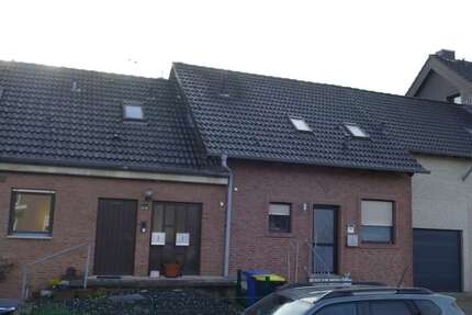 Haus Merzenich-Golzheim Golzheim - 8 Zimmer, 235 m&sup2;, 320.000&euro; | Angebot:24153681