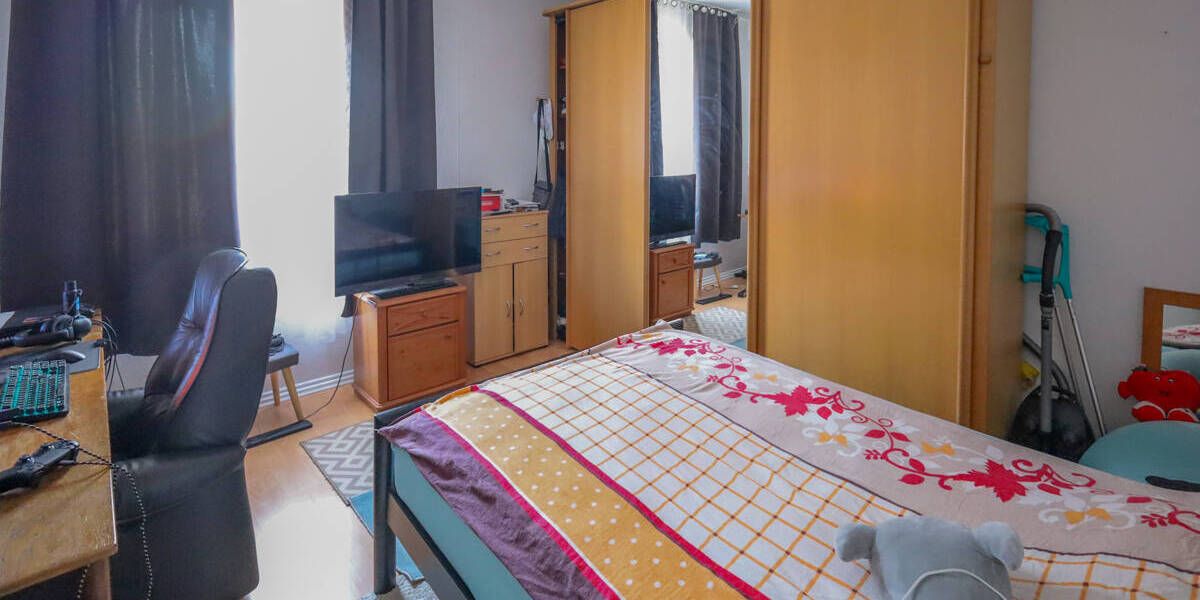 Mehrfamilienhaus, Wohnhaus Düsseldorf / Holthausen Holthausen - 9 Zimmer, 580.000&euro; | Angebot:25939177