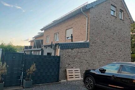 Haus Mönchengladbach Ost - 7 Zimmer, 197 m&sup2;, 649.000&euro; | Angebot:27194843