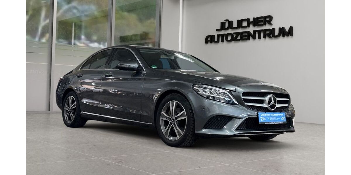Mercedes-Benz C 220 88.800 km 23.490 &euro; Jülich 52428