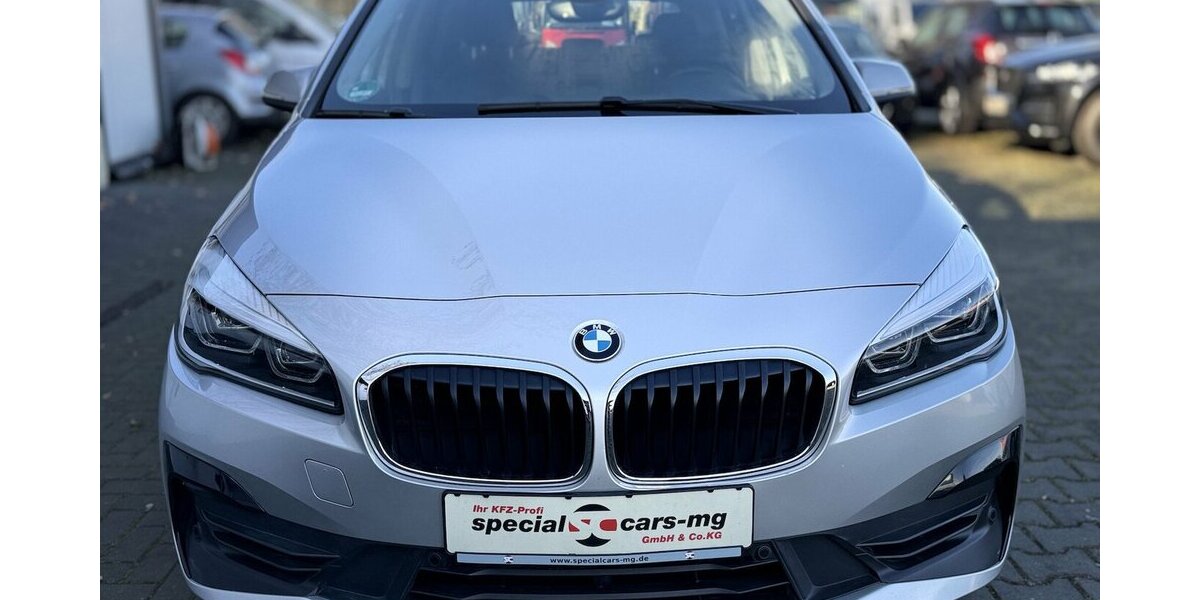 BMW 218 Active Tourer Automatik / PANO / LED / 1.Hd 65.000 km 15.900 &euro; Mönchengladbach 41066