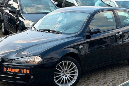 Alfa Romeo 147 195.000 km 2.250 &euro; Mönchengladbach 41063