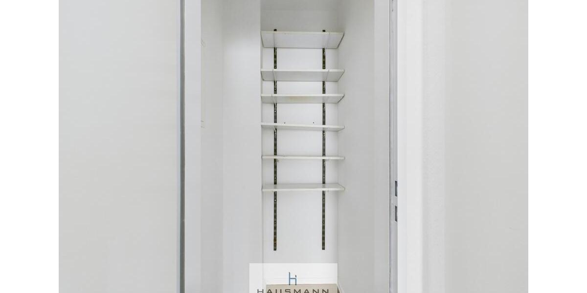 Etagenwohnung Düsseldorf Stadtbezirk 8 - 3 Zimmer, 109 m&sup2;, 1.250&euro; | Angebot:24157205