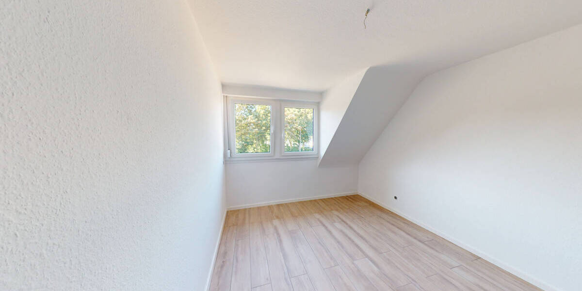Einfamilienhaus Düsseldorf/ Lörick Lörick - 5 Zimmer, 130 m&sup2;, 2.490&euro; | Angebot:26191505