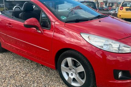 Peugeot 207 82.400 km 4.960 &euro; Leverkusen 51371